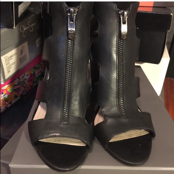 Vince Camuto Sandals - Picture 2 of 3